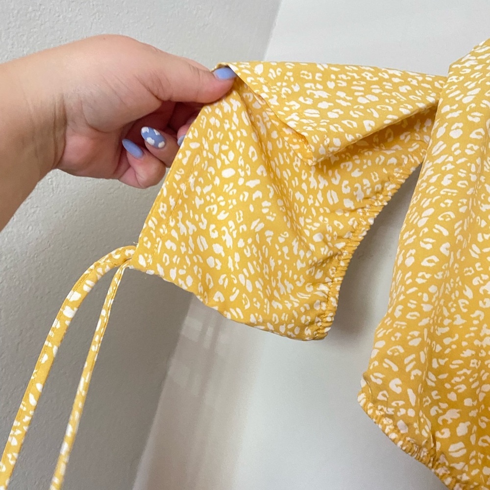 Yellow Set - Picture 6 of 6